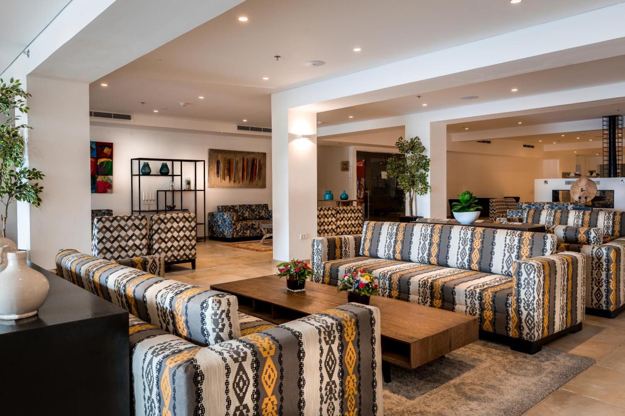C Hotel Neve Ilan Luaran gambar