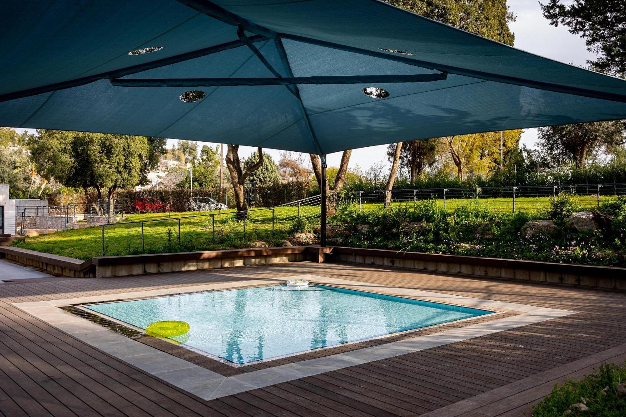 C Hotel Neve Ilan Luaran gambar
