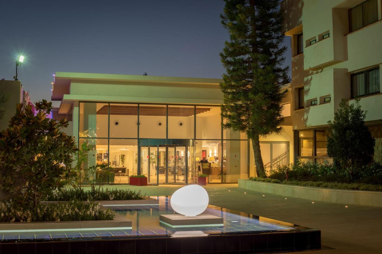 C Hotel Neve Ilan Luaran gambar
