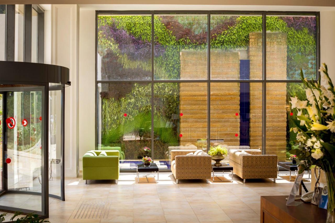 C Hotel Neve Ilan Luaran gambar