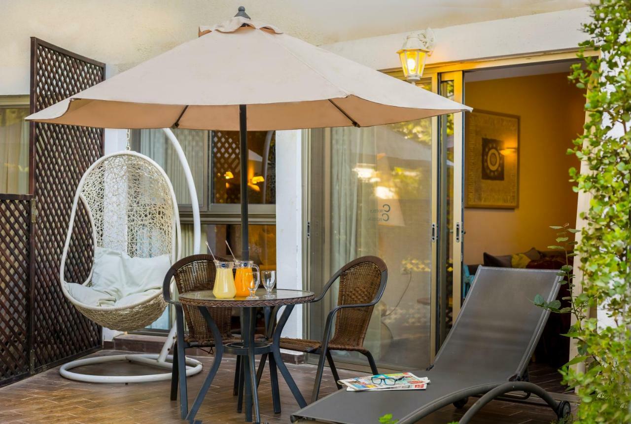C Hotel Neve Ilan Luaran gambar